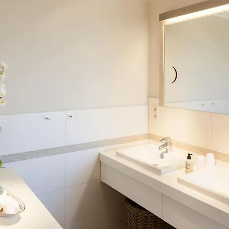 Reethuus Sued Modern Retreat Semesterbostad *