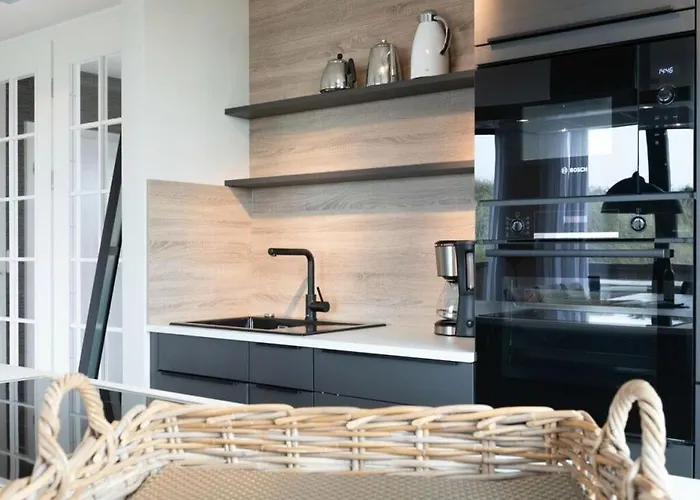 別荘 Reethuus Sued Modern Retreat *