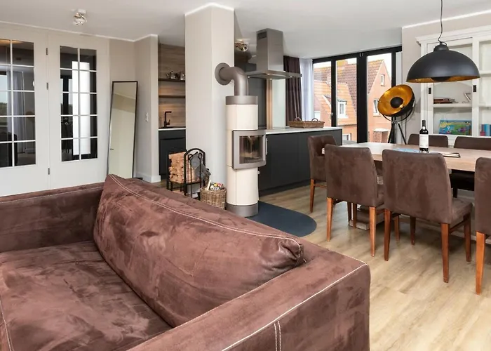 Reethuus Sued Modern Retreat